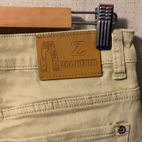 Women's Skinny Jeans in Tan - Picture 2 of 7